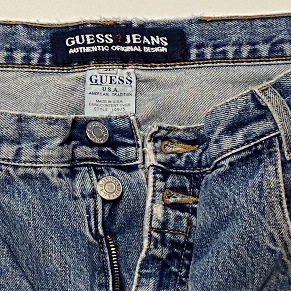 Guess shorts size 36 - Picture 5 of 5